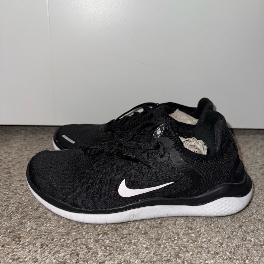Nike Free Rn Black/White (Brand New)